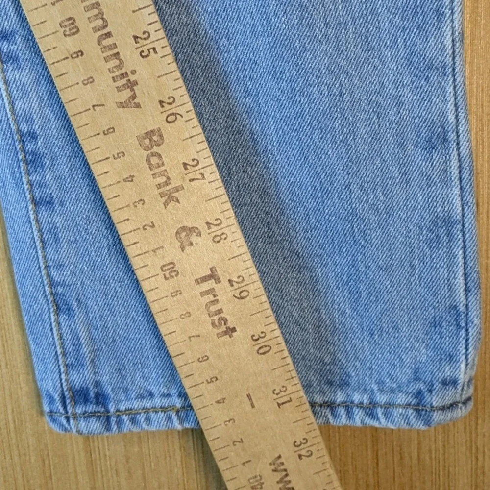 Levis 501 Original Fit Straight Leg Light Wash Blue Denim Jeans Mens 29x32